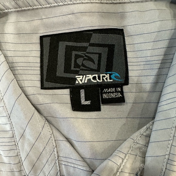 RIP CURL Mens Gray Button Down shirt with dark Gray pinstripes - Picture 6 of 8